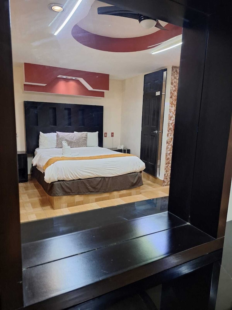 Poza Rica Vacations - Hotel San Rafael Poza Rica - Property Image 2