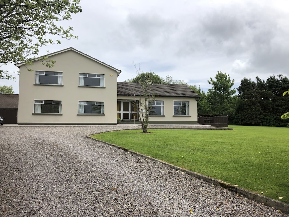 Hotel Fern Rock B&B - Image 1