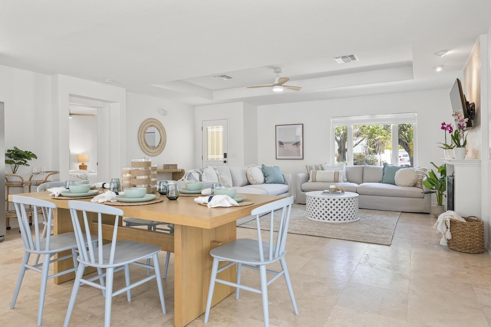 Latitude Adjustment Ami 3 Bedroom Home