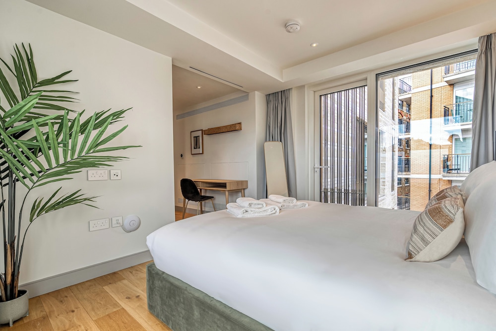 Luxury flats near Big Ben and London Eye