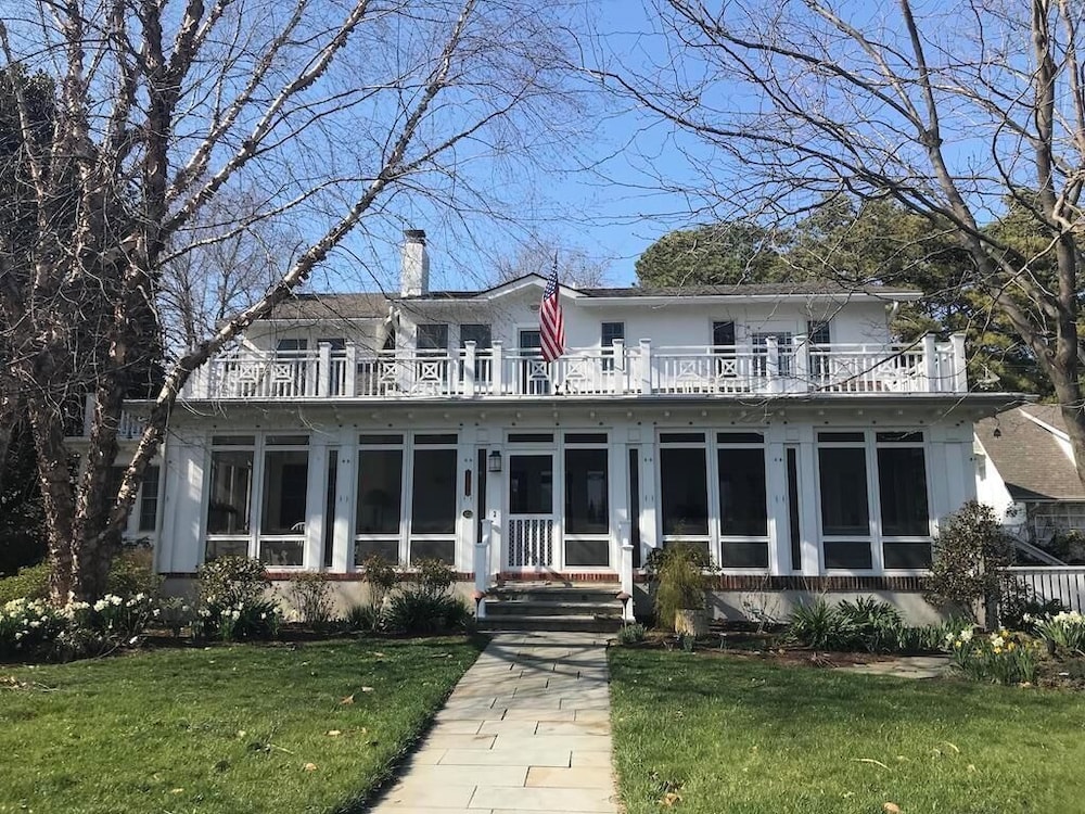 Lake Drive 125