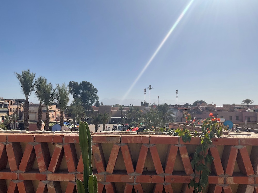 Riad Al Muhandiz