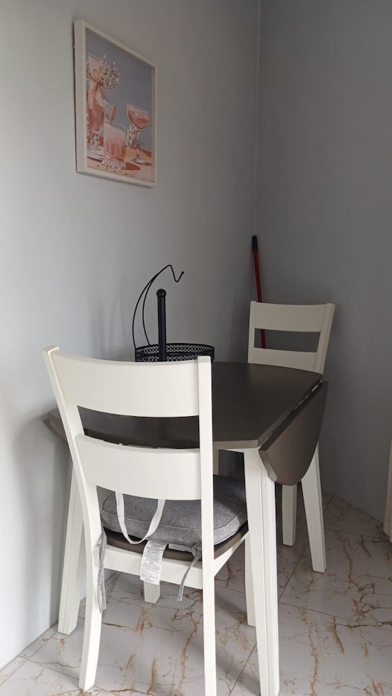 K & X Airbnb Apartments