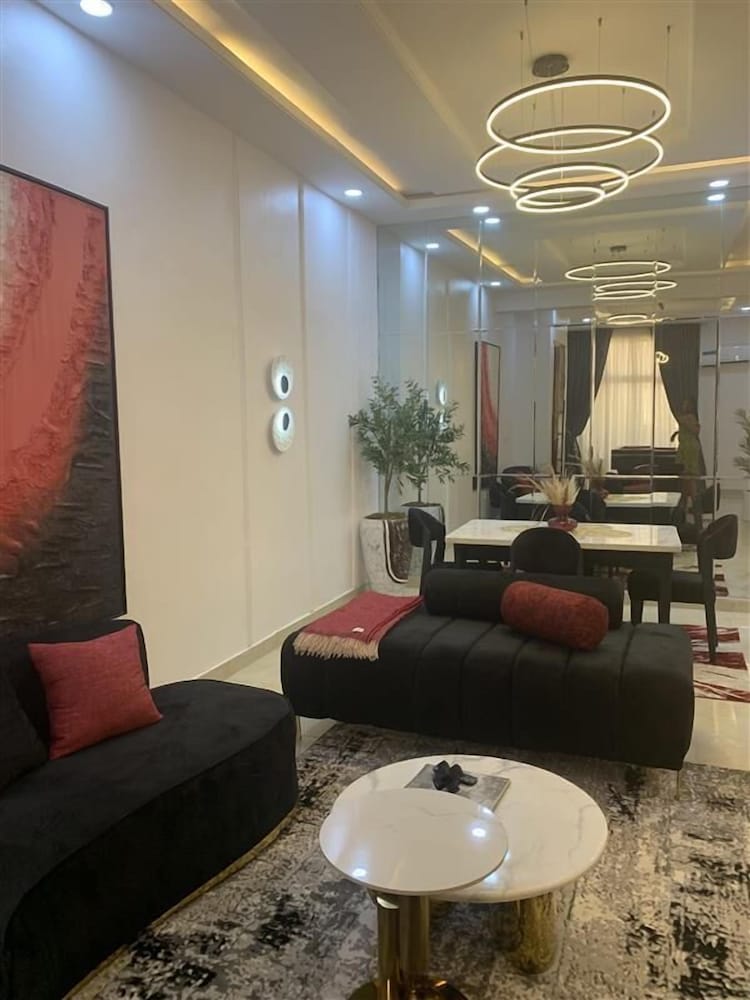 Spacious 2-bedroom apartment