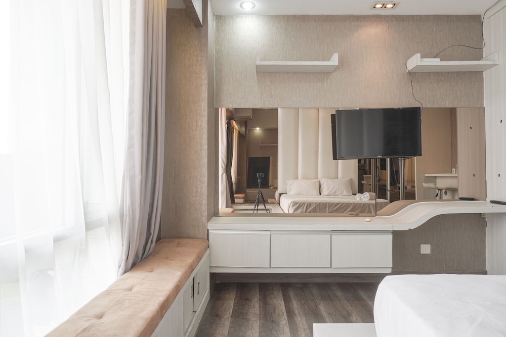 Minimalist And Cozy Studio At Ambassade Kuningan Apartment view 5