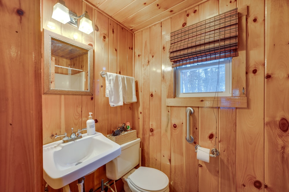 Laconia Vacation Rental Near Lake Winnipesaukee!