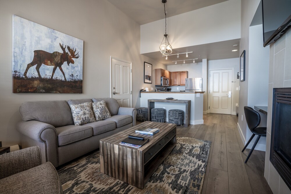 Zephyr Mountain Lodge - Winter Park CO Condos