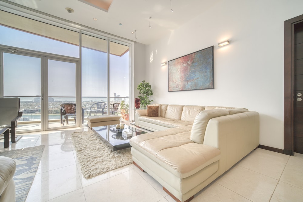 Tiara Residences - Mint Stay