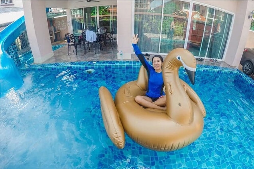 Pattaya Pool Villa