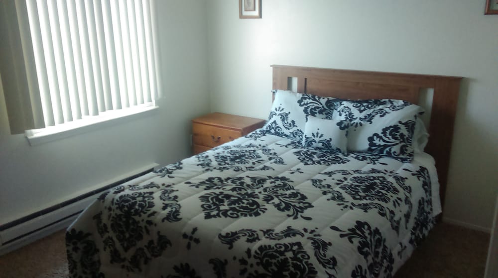 Rawlins Vacations - Mactavish Court Townhomes - Property Image 2
