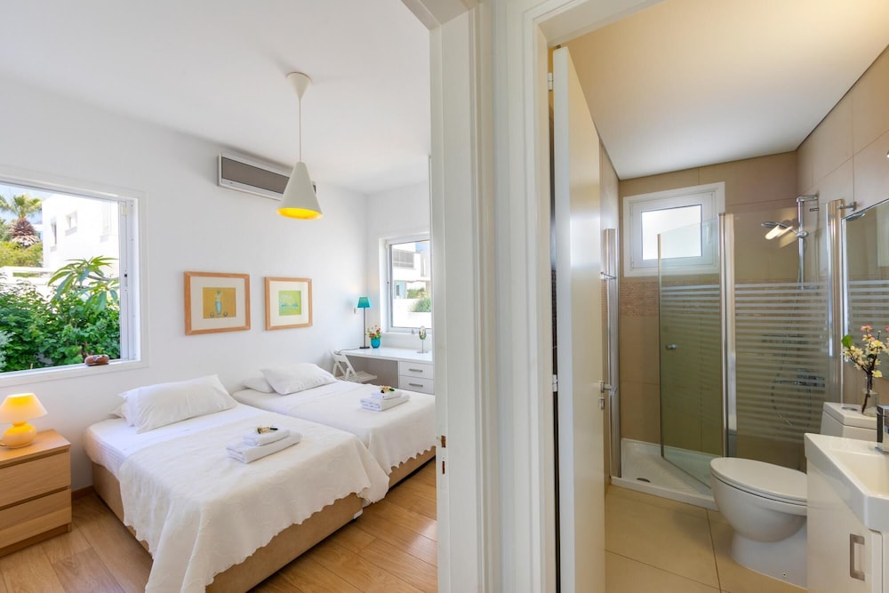 Protaras Seafront Villa Alia