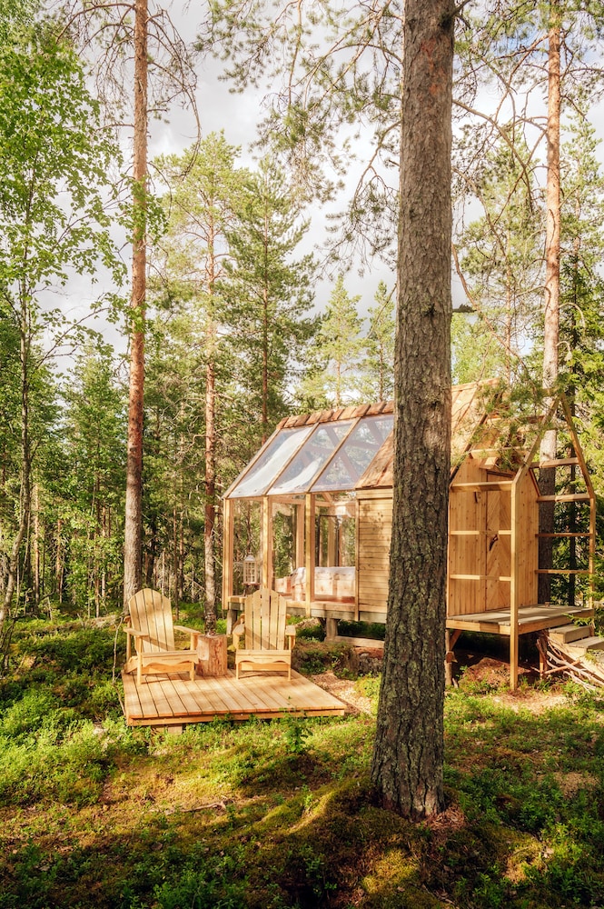 Nordic Island Hideout view 3