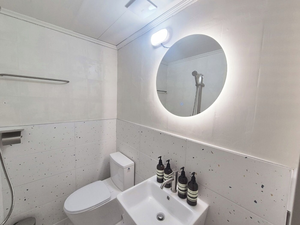 AnOn hostel