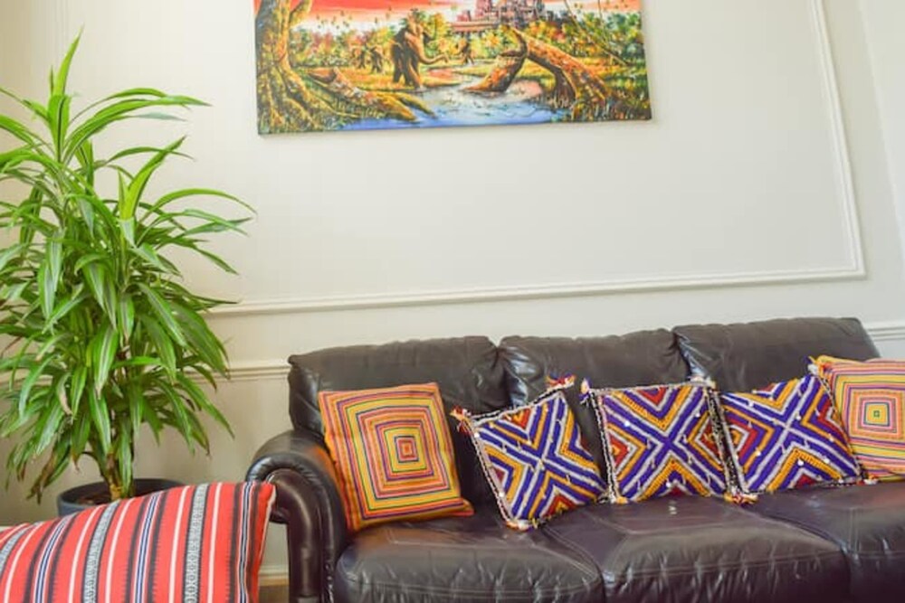 Large 2 Bedroom Apartment in Central London