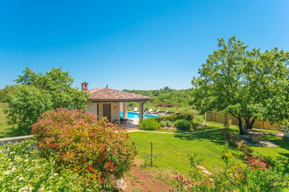 Villa Lorena - Private Pool - H view 5