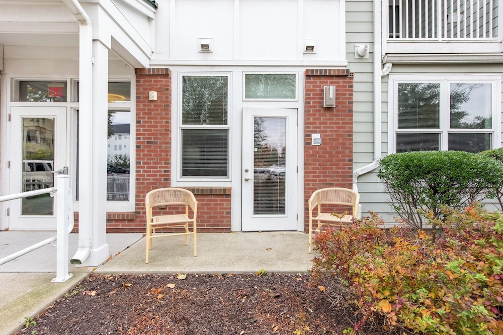 Landing Furnished Apartments South End Stratford