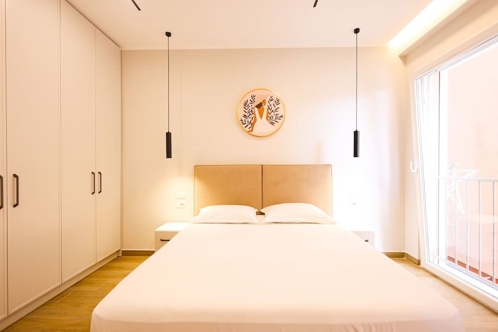 Grandstay Urban Two in Durr s