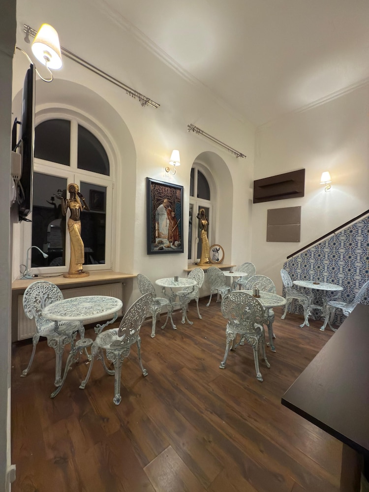 Oasis Inn Budapest
