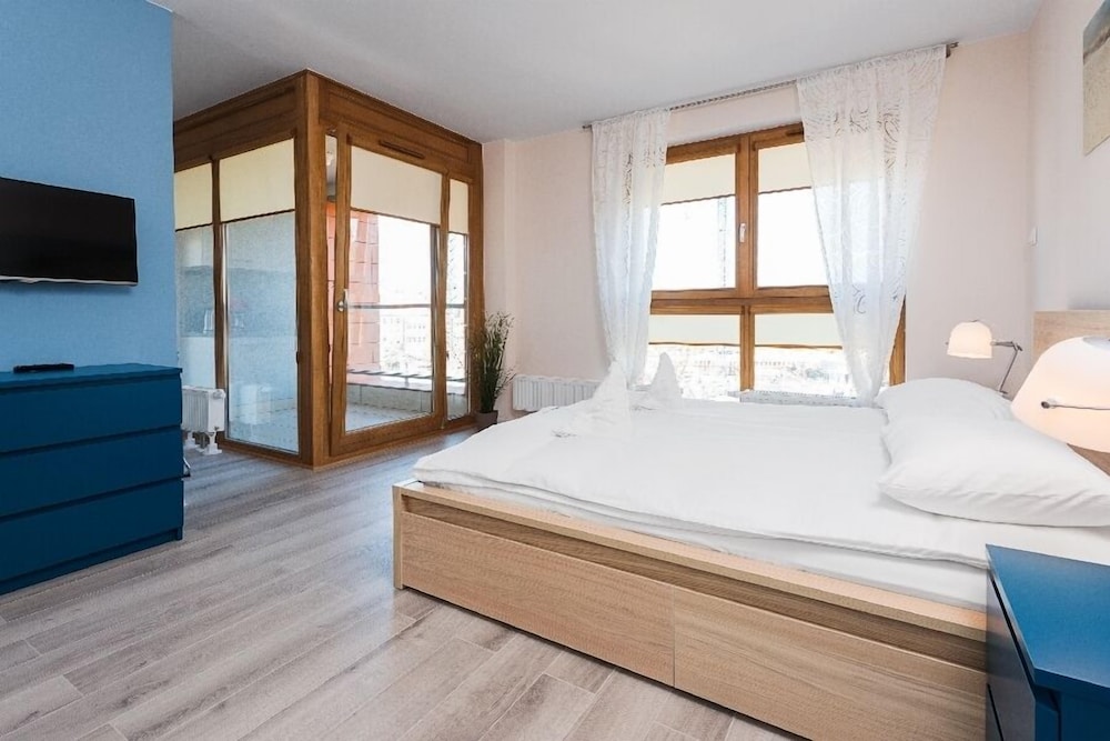 Apartinfo Island Apartments