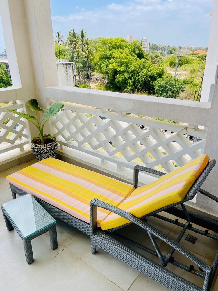 Luxury Oceanline Apartment-Shaza