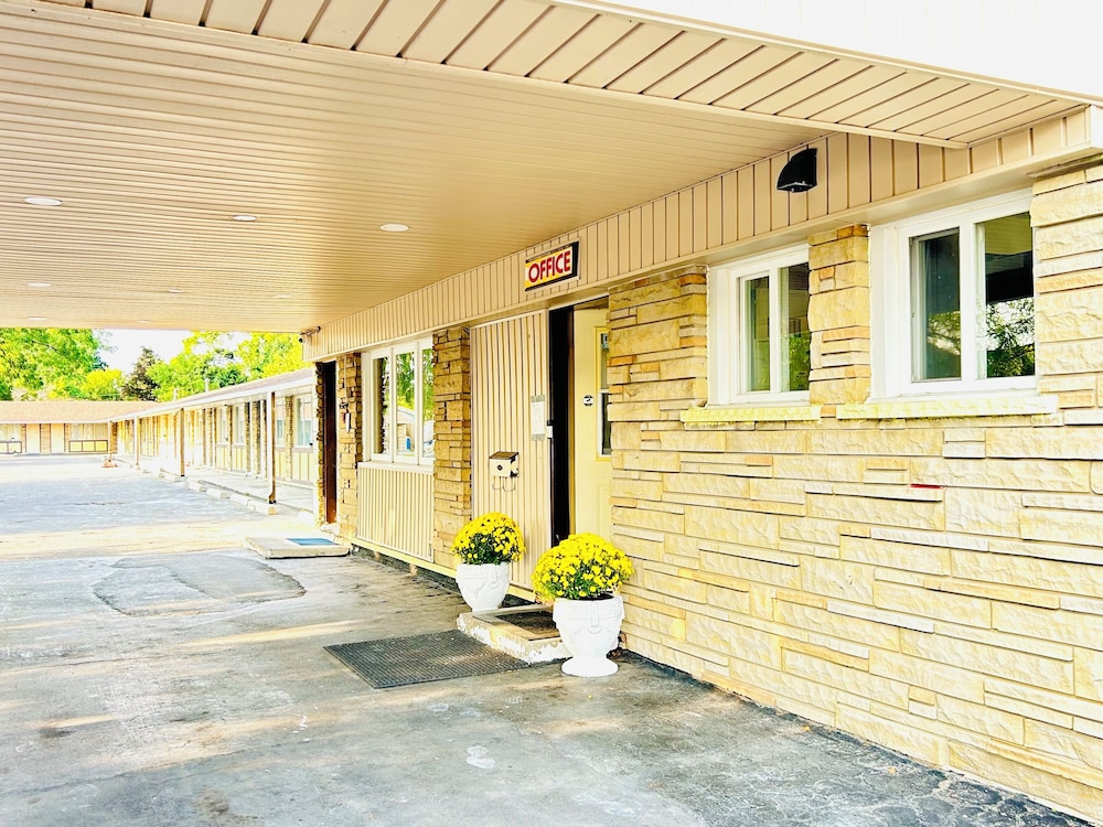 Brant Inn