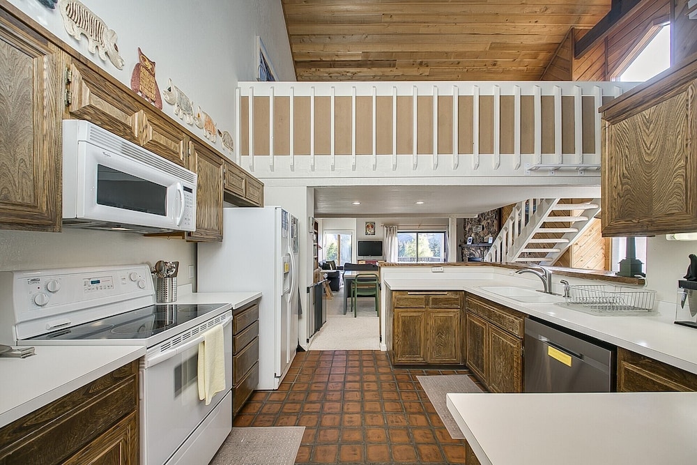 Teleidoscope Retreat - Property Image 38