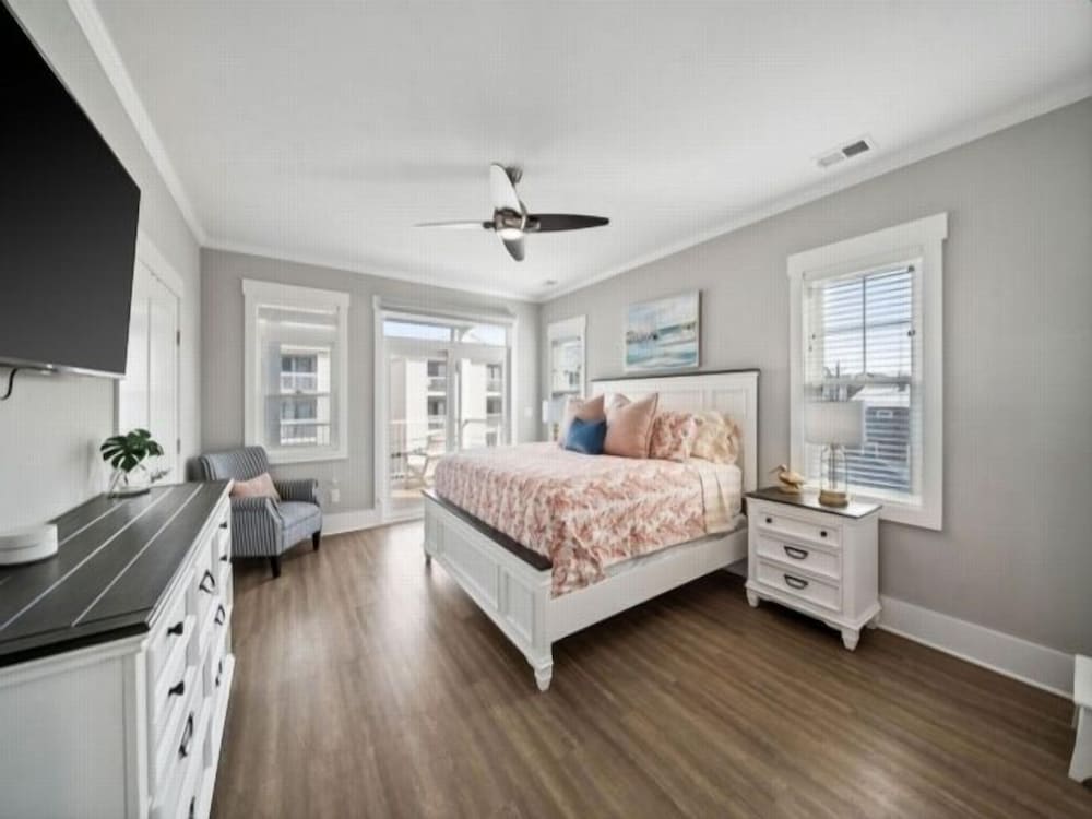 Sunnyside - Ocean And Inlet Views, Steps To Beach Access, Plus Parking For 4! 5 Bedroom Townhouse by RedAwning view 2
