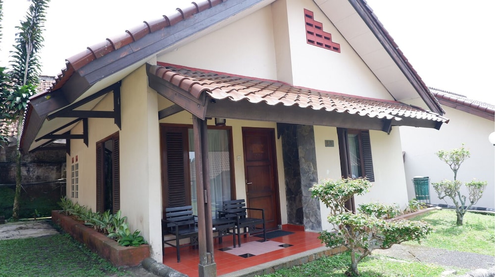 Sangga Buana Villa