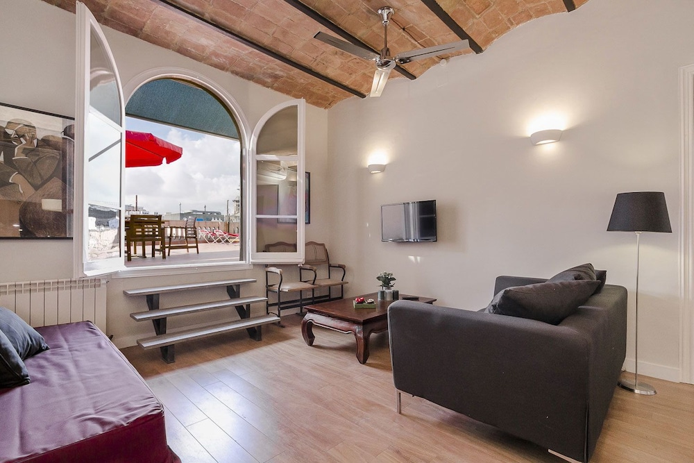 BCN Pau Claris Rocamora Apartments