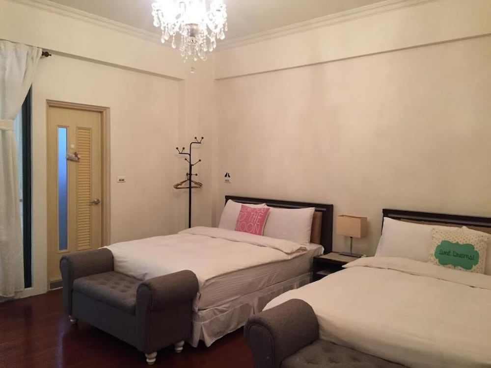 Amicasa Guesthouse