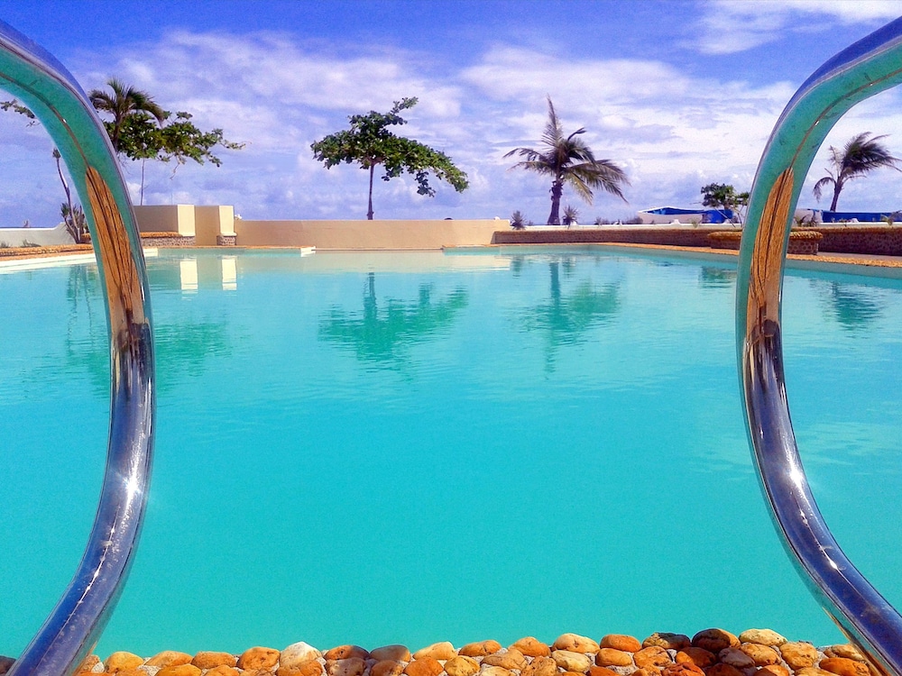 Thresher Cove Dive Resort - Property Image 17