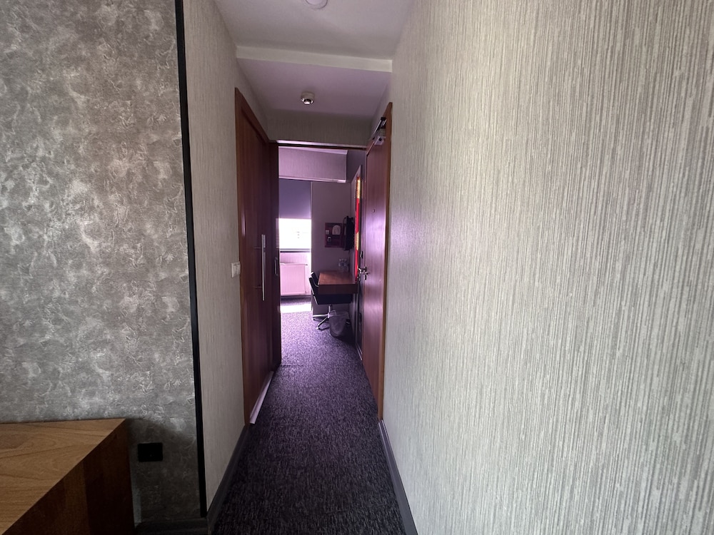 Black Art Otel - Image 50