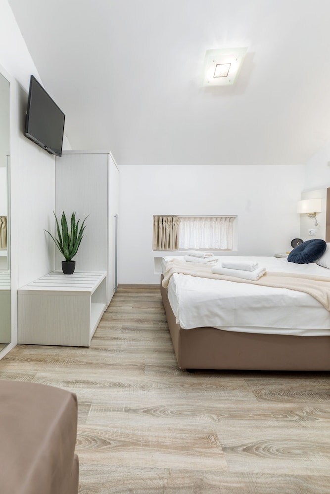 Boutique Suites Joyce