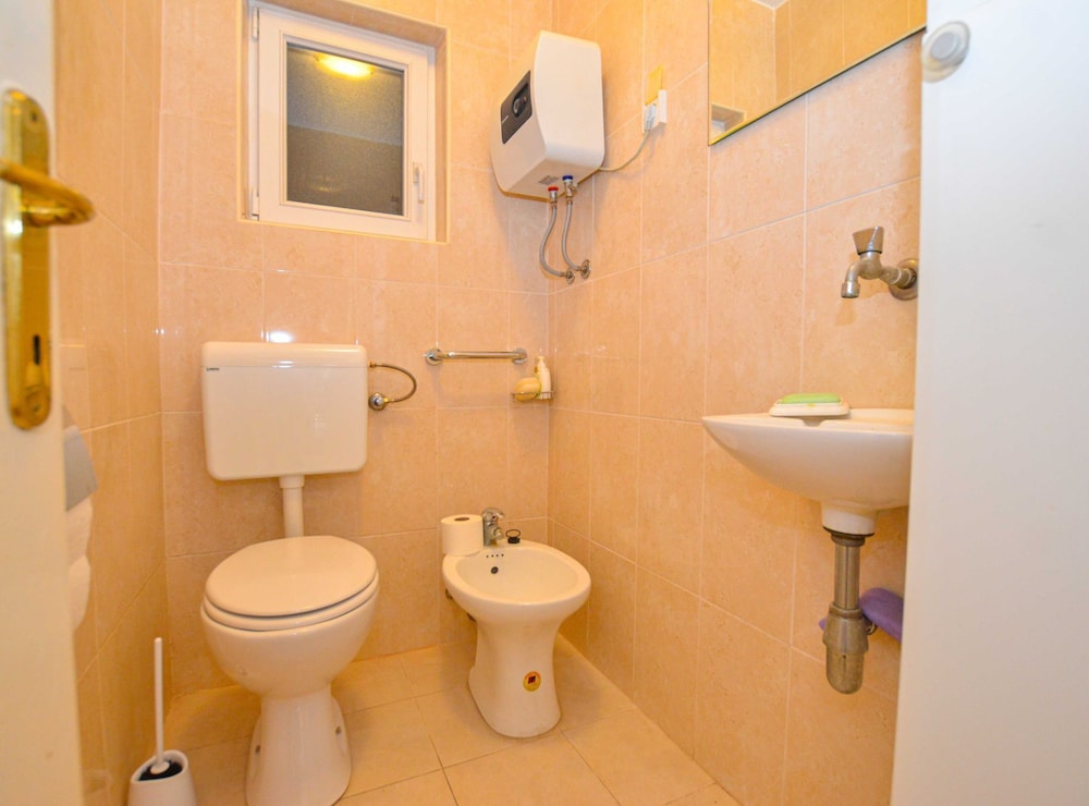 Cozy and Smart Rovinj Apartment With Balcony