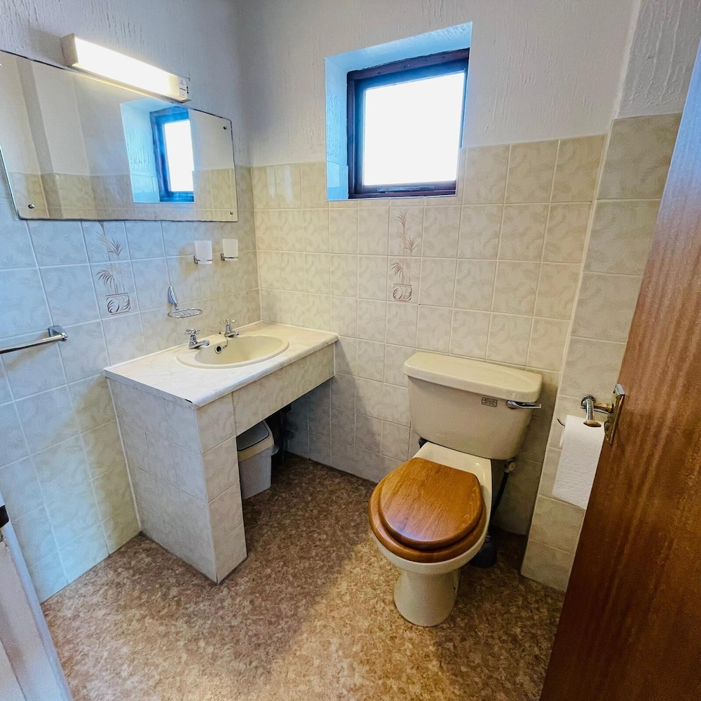 Lyndene Holiday Apartments