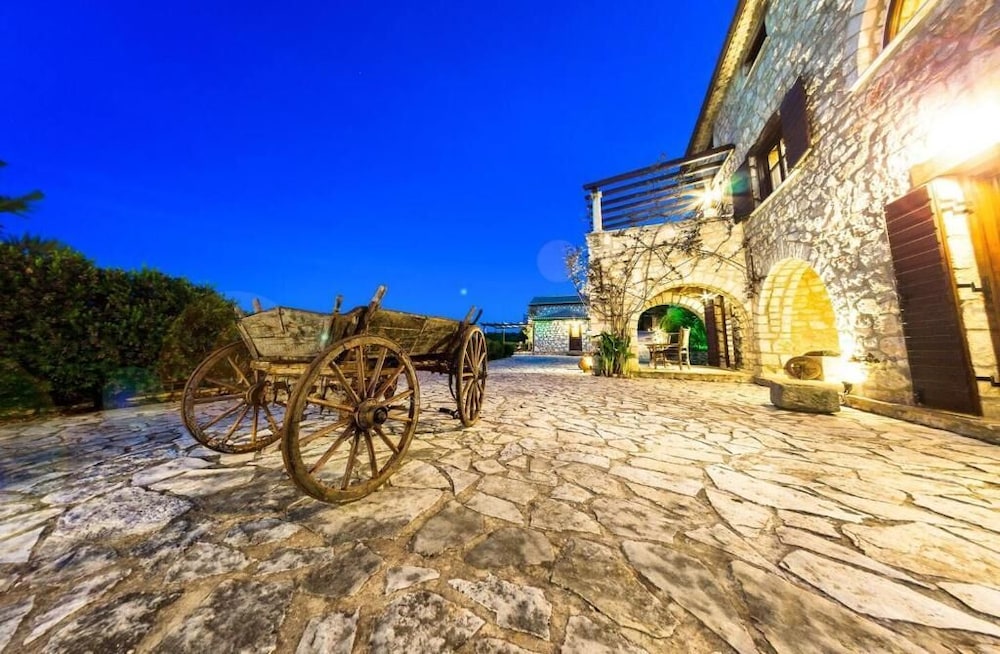 Villa Poseidon Suite