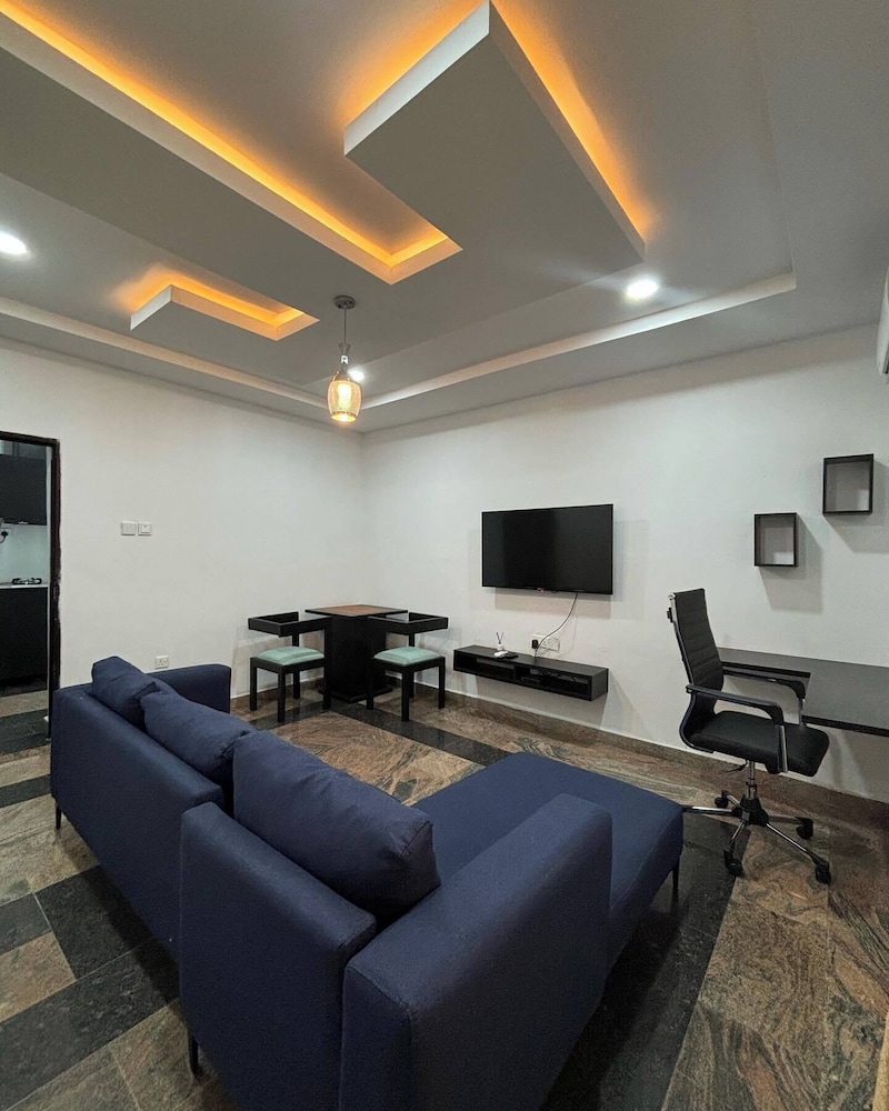 Pioneer Luxury Apartment