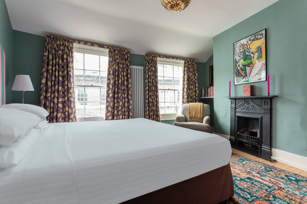 Keystone Crescent by Onefinestay