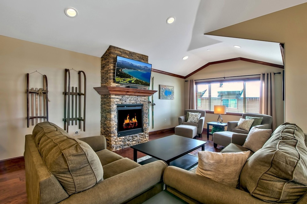 Conifer Chalet 3 Bedroom Condo