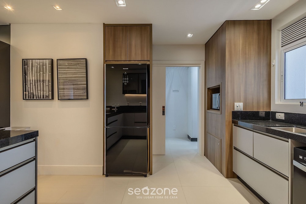 3-bedroom Apartment 170m From the Beach Gua1902