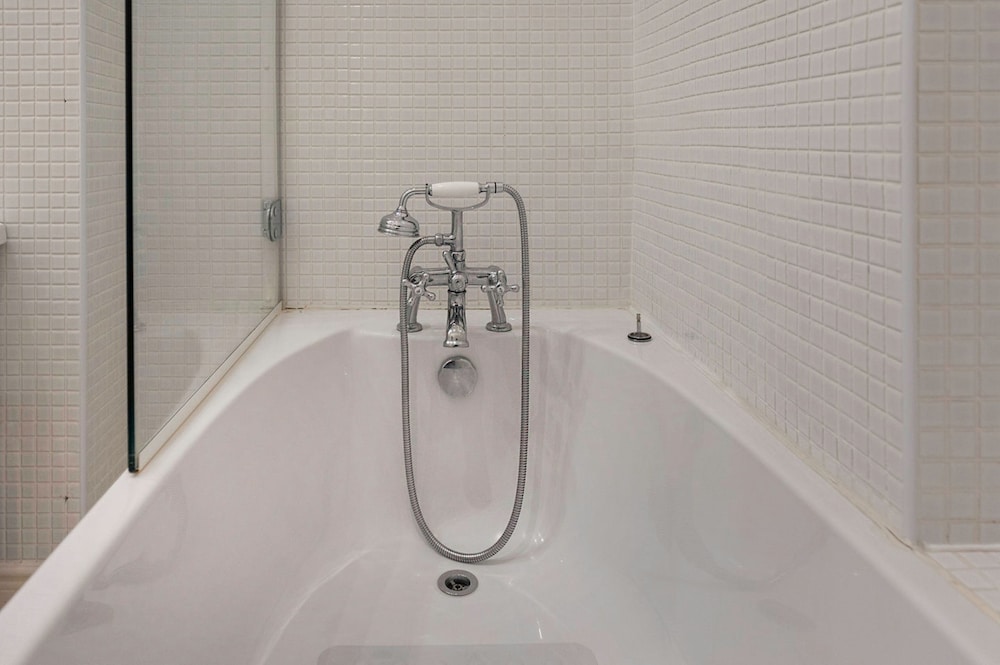 Metrostays - O'Connell Street 84-1