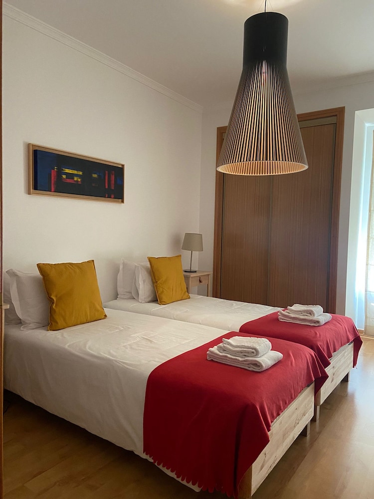 Alameda in Faro With 2 Bedrooms and 1 Bathrooms