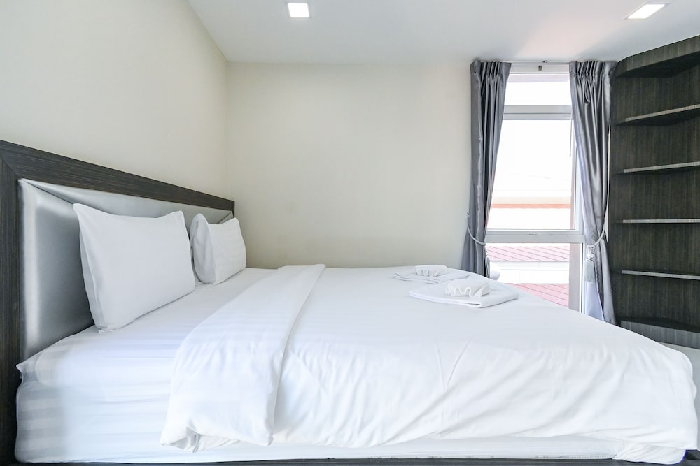 Golden Sea Hua Hin