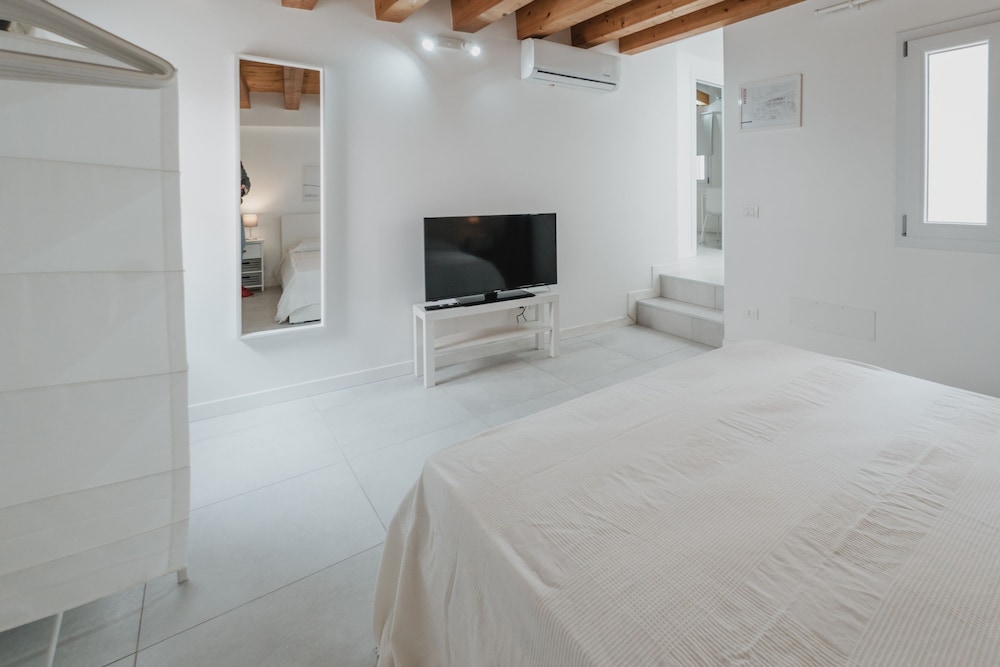 Art Home Collection by Wonderful Italy - Pop Haus