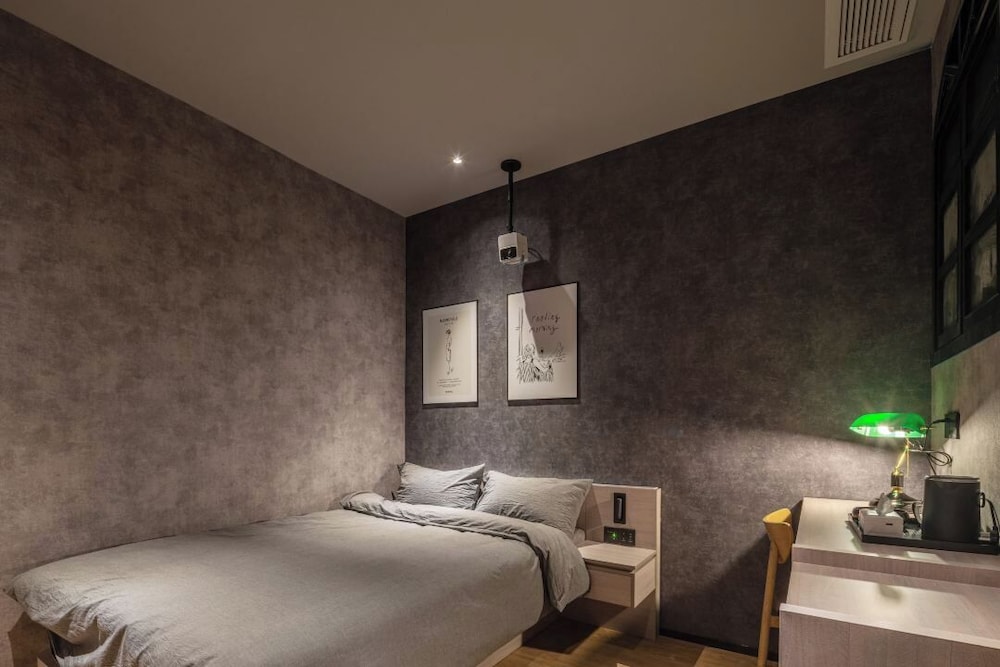 Iforest Youth Hotel - Nanjing Road Pedestrian Street Huanghe Road Store