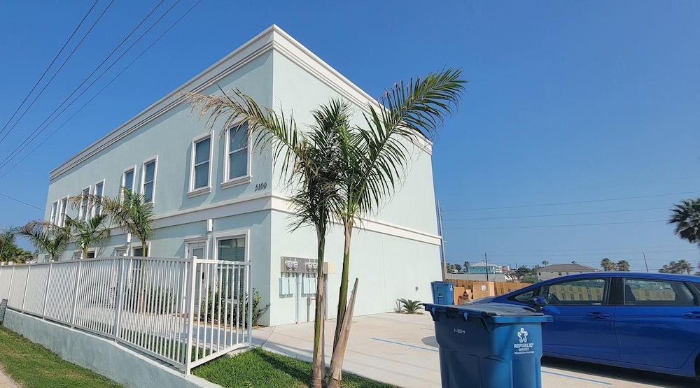 Villas De Laguna 1 3 Bedroom Home