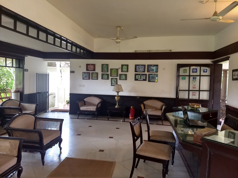 Blooming Bay - Clifftop Beach Resort