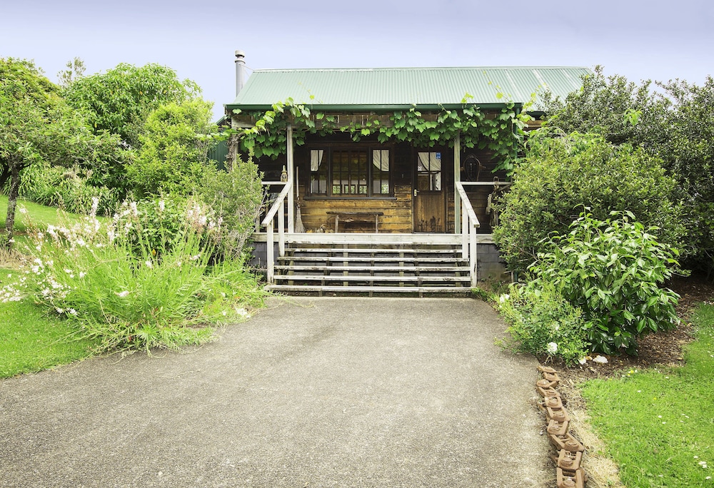 Vineyard Cottages