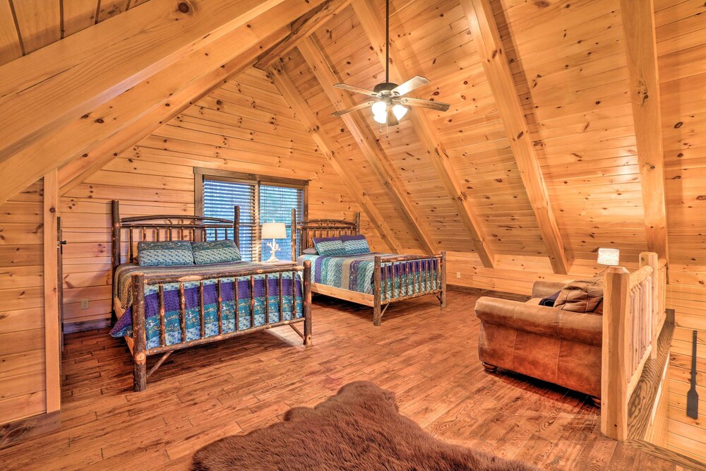 'serenity Now' Cabin w/ Fire Pit + Game Room! view 2