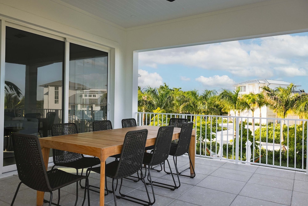 The Joyrise House at Solaire Lunara Bay